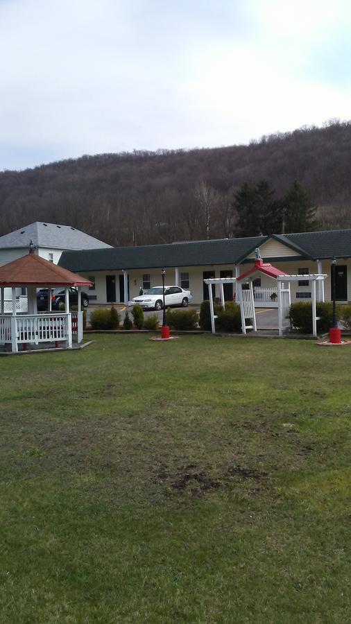 Clarysville Motel Frostburg Kültér fotó